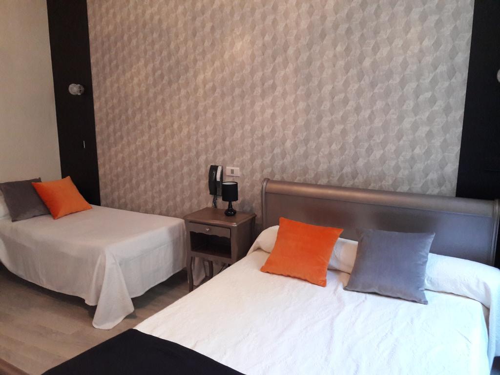 ריווזאלט Hotel" La Tour De L'Horloge " מראה חיצוני תמונה