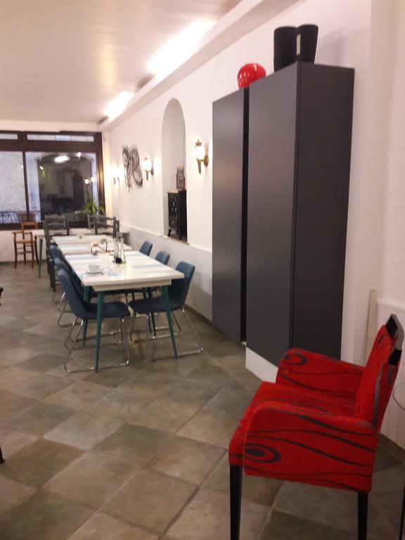 ריווזאלט Hotel" La Tour De L'Horloge " מראה חיצוני תמונה